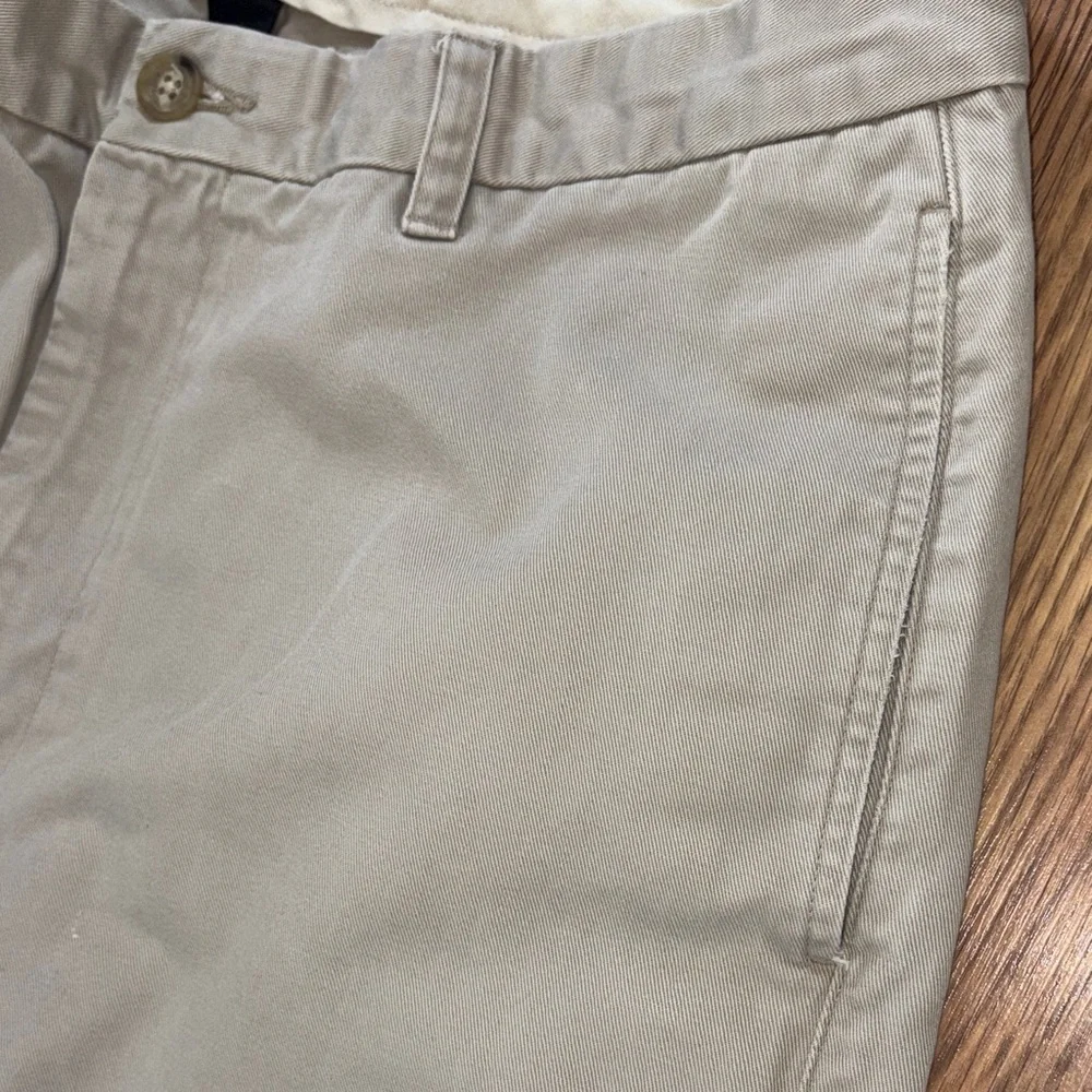 Men's Banana Republic Classic Chinos - Picture 2 of 7